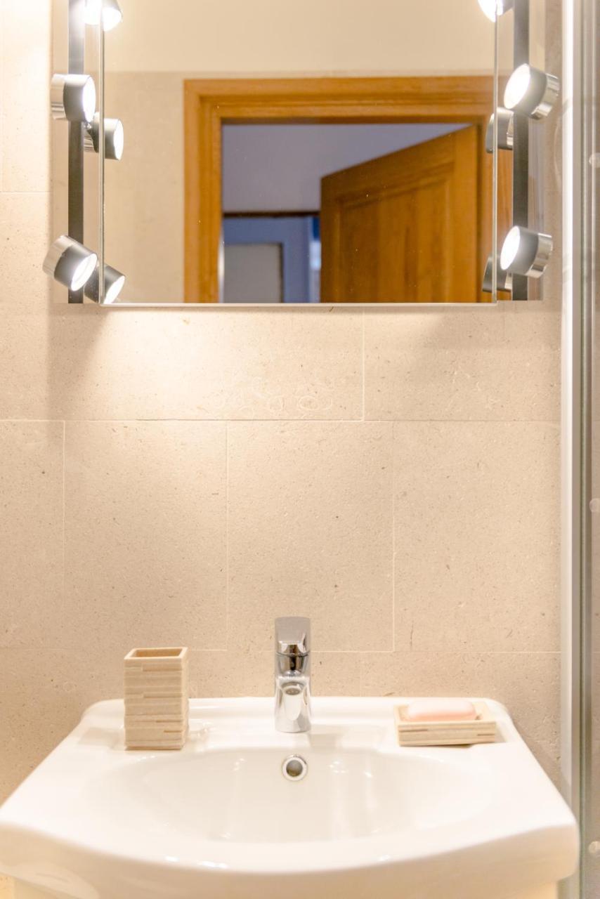 Lct Alberti Palace Apartment Сплит Екстериор снимка